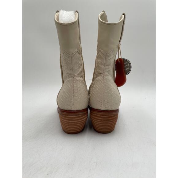MIA Cream Western Boots - Picture 7 of 11